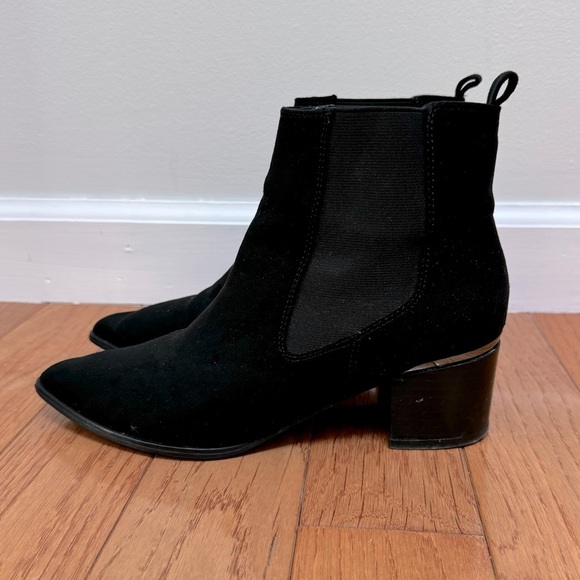 Nine West Pointed Toe Faux Suede Booties Black Size 8.5 - Picture 4 of 12